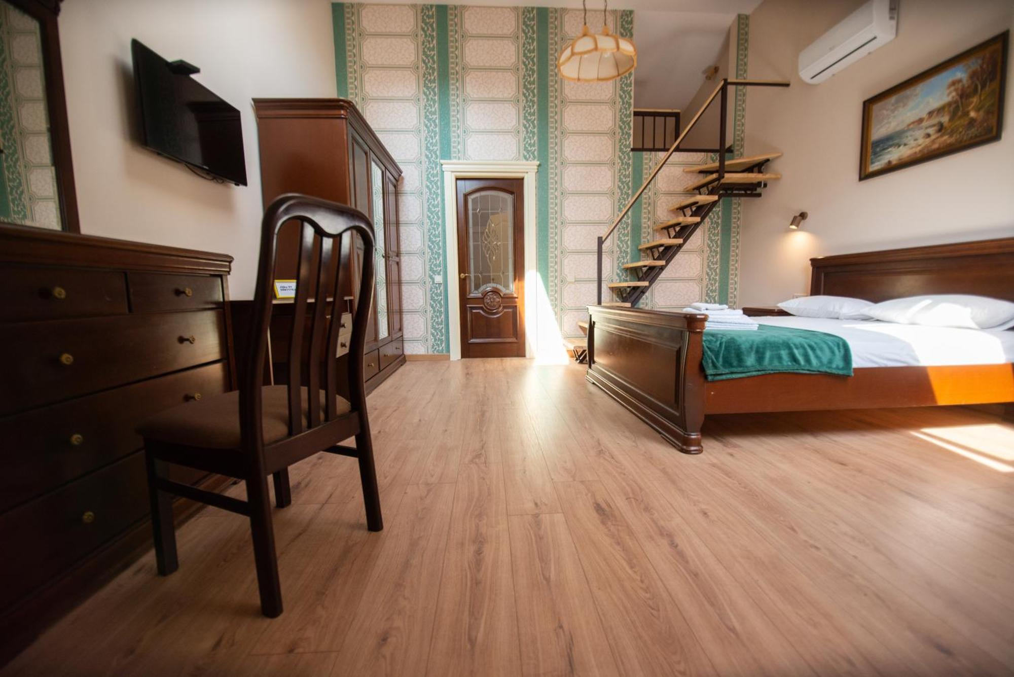 Apart Yaroslava Osmomysla 9 Square - City Center Lviv Exterior foto