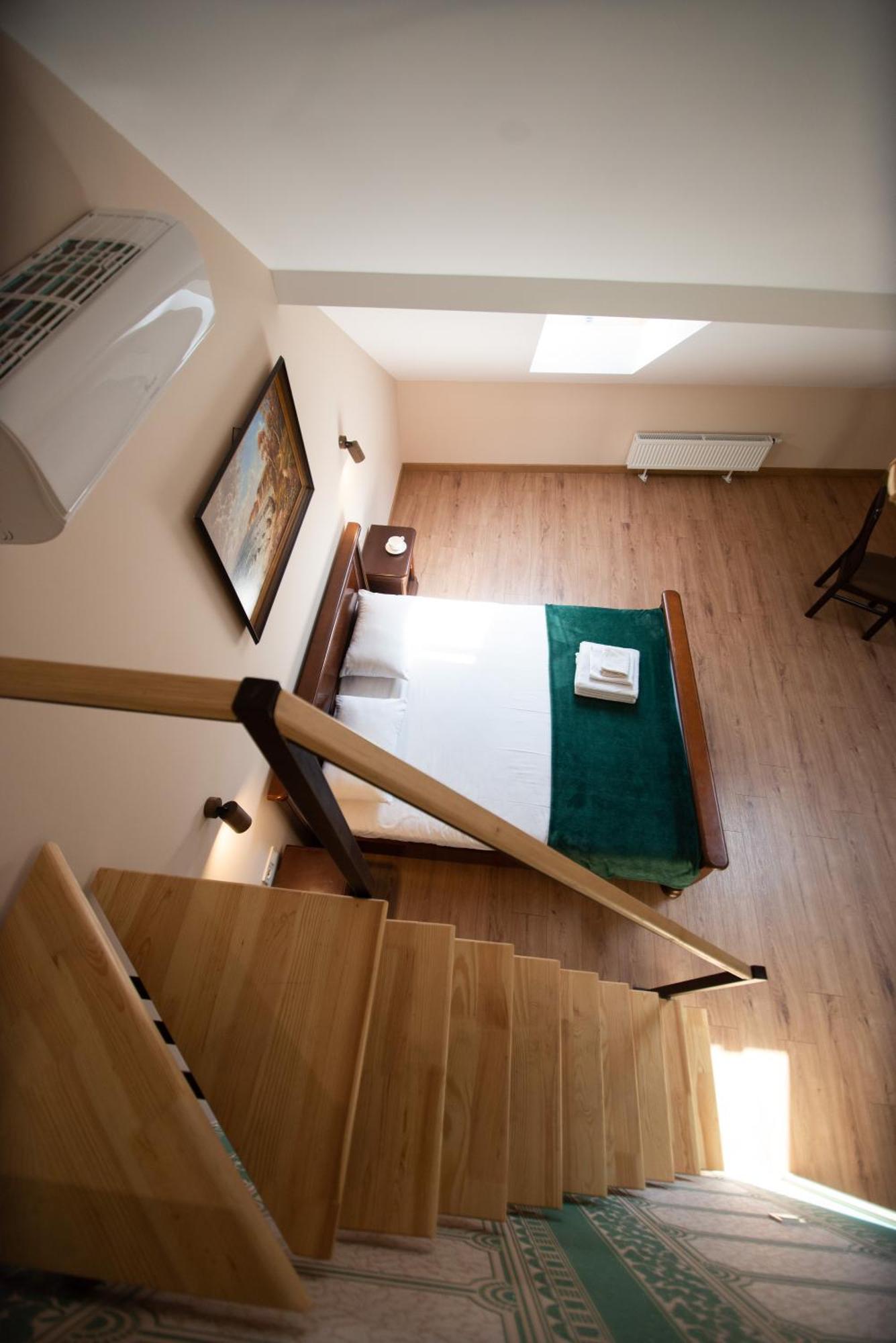 Apart Yaroslava Osmomysla 9 Square - City Center Lviv Exterior foto