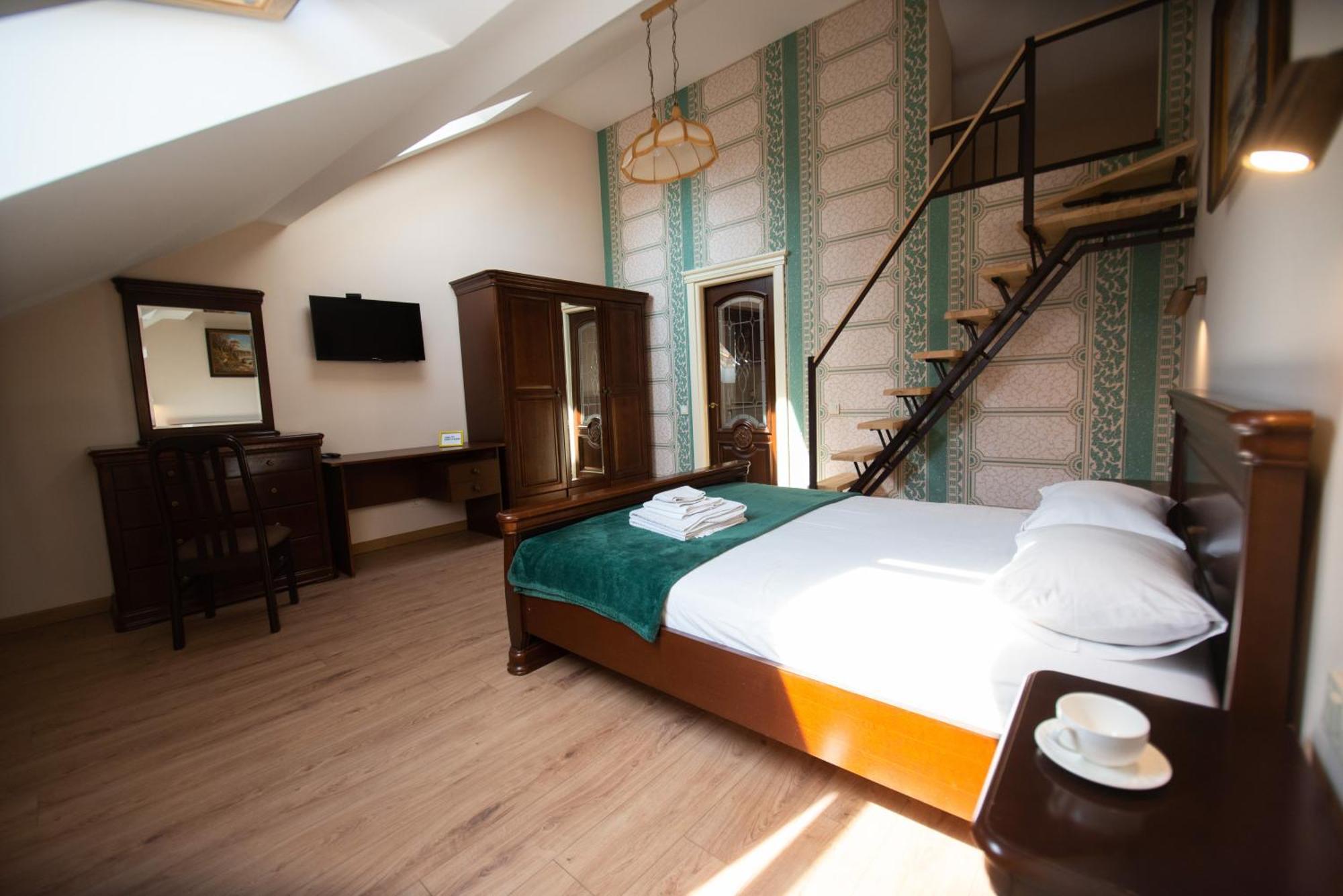 Apart Yaroslava Osmomysla 9 Square - City Center Lviv Exterior foto