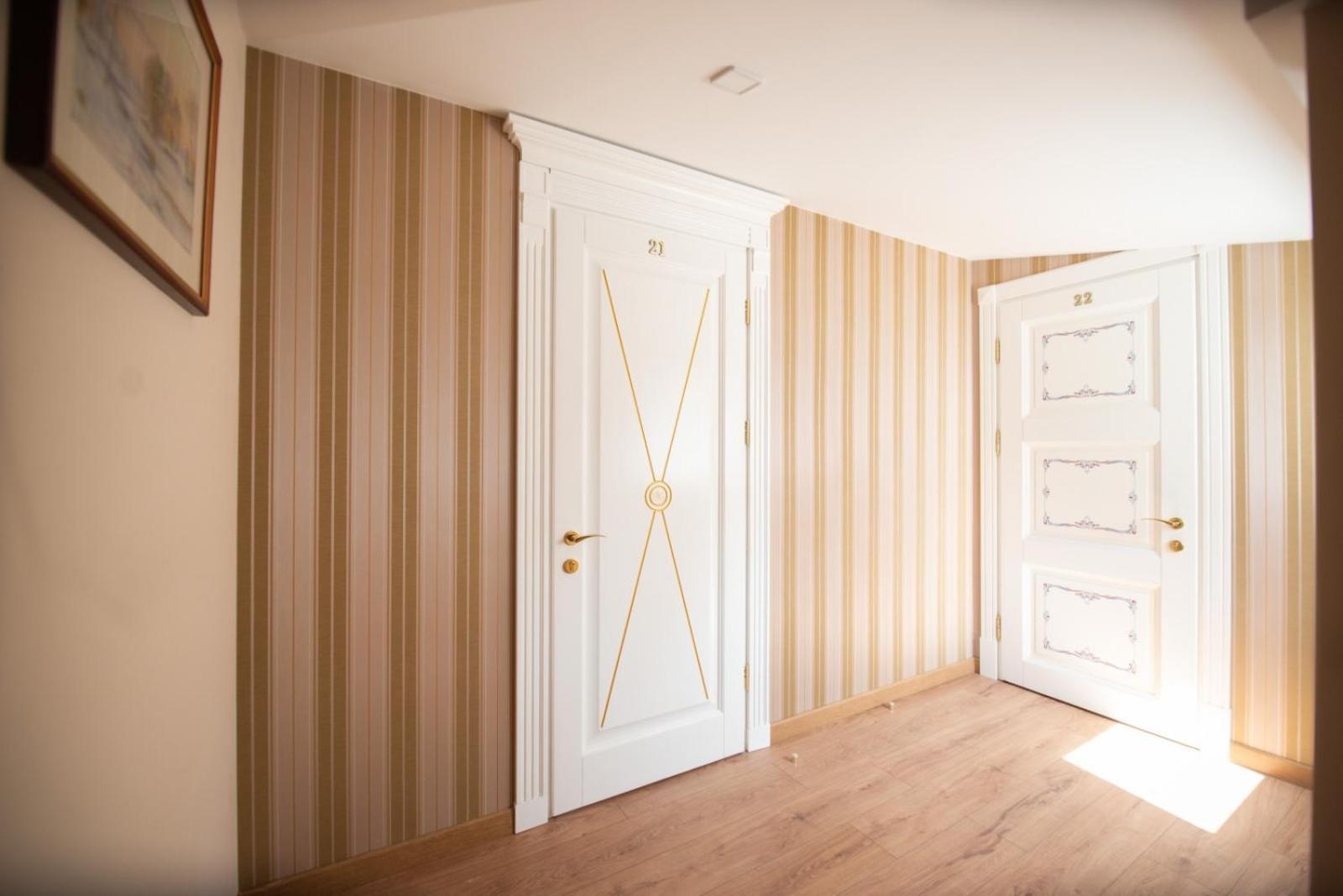 Apart Yaroslava Osmomysla 9 Square - City Center Lviv Quarto foto